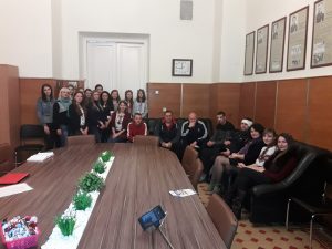 Філологи відвідали поранених у київському воєнному шпиталі