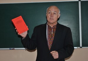 Зустріч з ученим-фольклористом, етнографом, письменником, видавцем Миколою Дмитренком